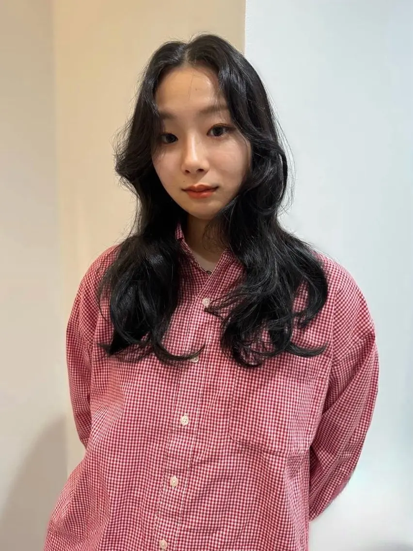 ミディアム カラー もりしま あやかのヘアスタイル
