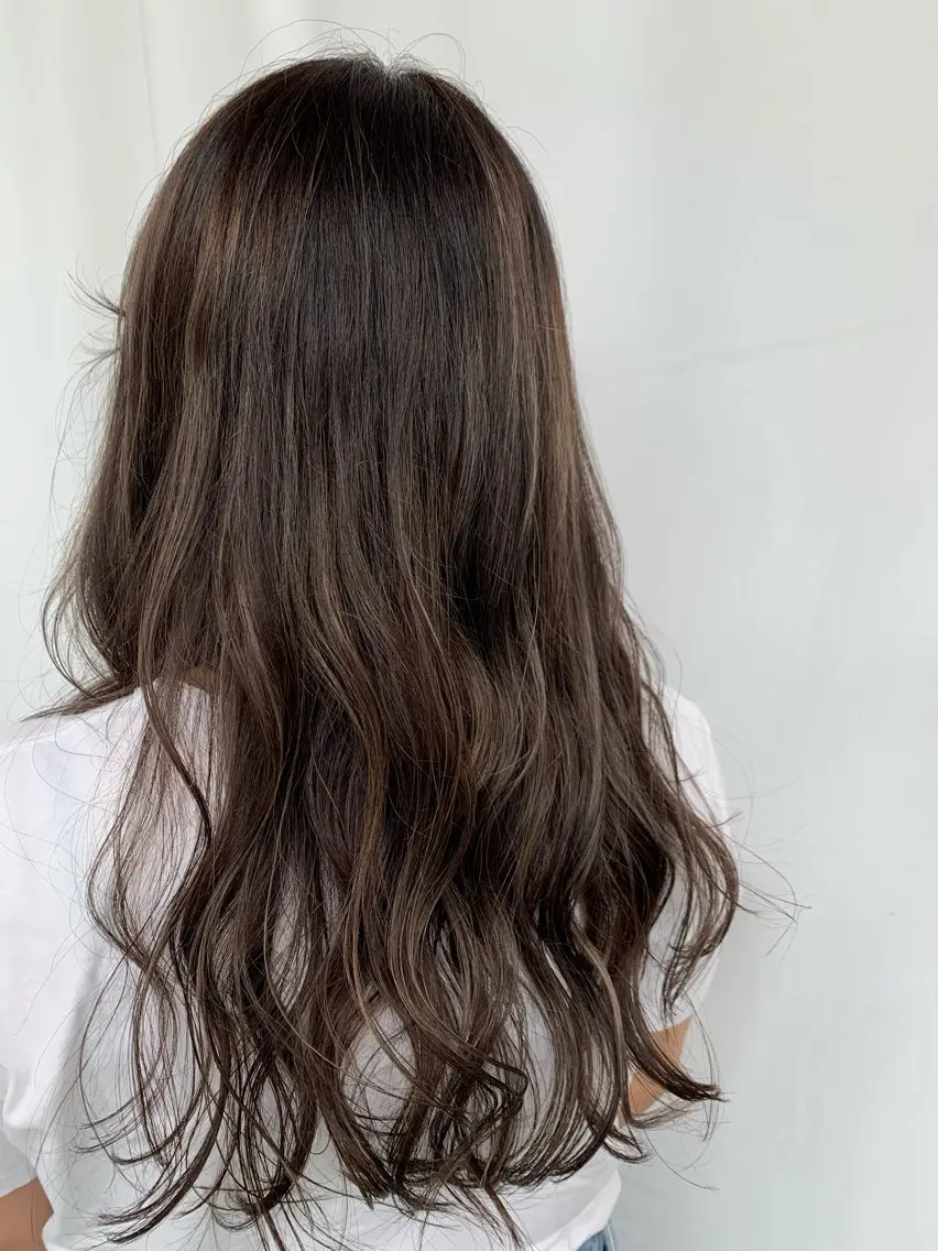 ロング カラー 透明感カラー グレージュ カット ヘアカラー トリートメント なんば/個室サロン タナカヒナ🌼のヘアスタイル
