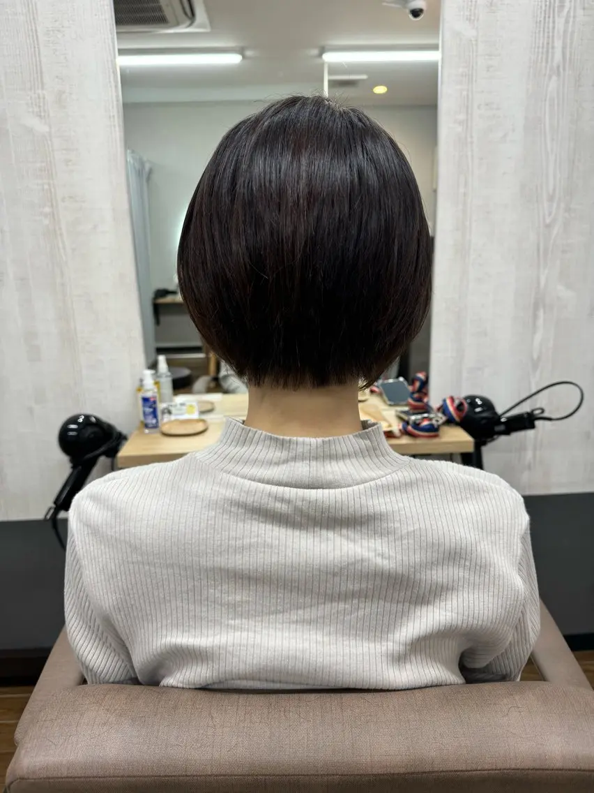 カット+リタッチカラー 根本2センチ以内 ブリーチなしの写真
