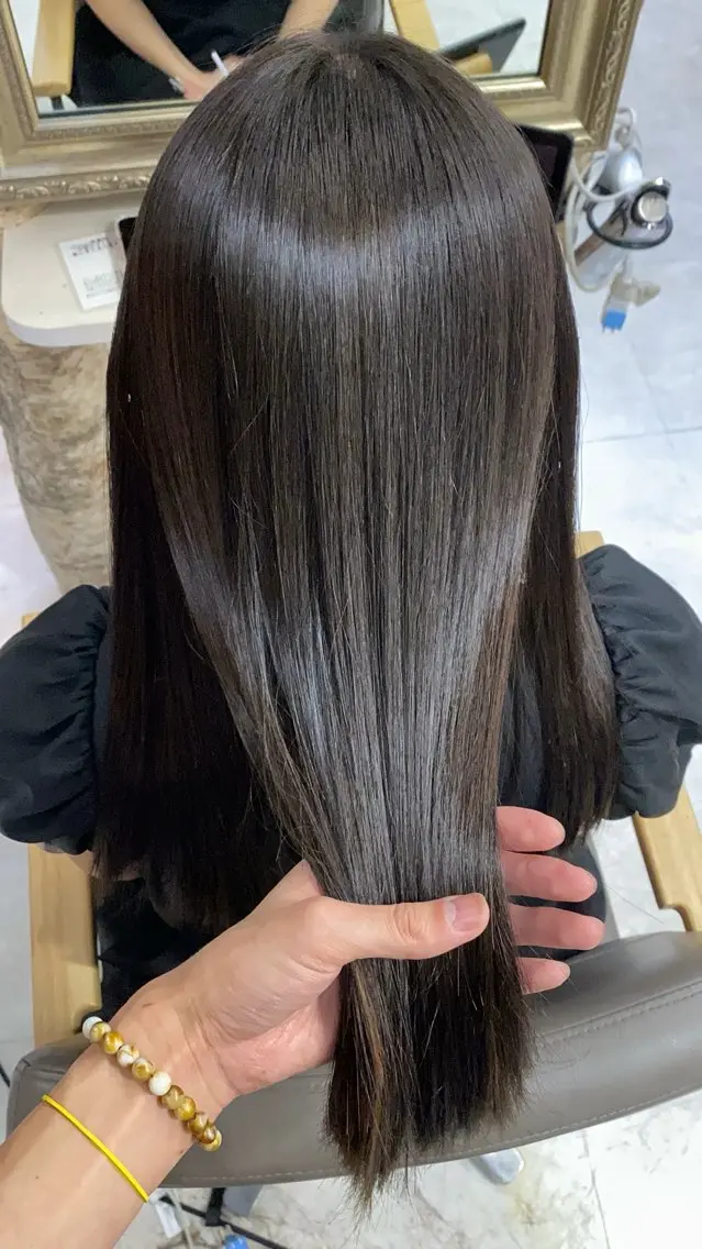 ロング パーマ 伸ばしかけ 縮毛矯正 酸性ストレート ストレートパーマ カット 縮毛矯正 トリートメント 髪質改善特化美容師 酸性ストレート近藤俊のヘアスタイル