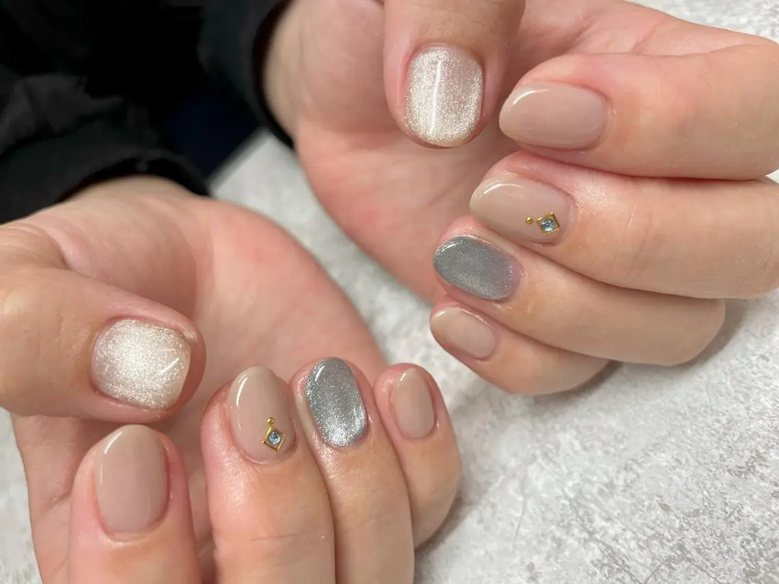 ネイル マグネットネイル nail salon Aymのネイルデザイン