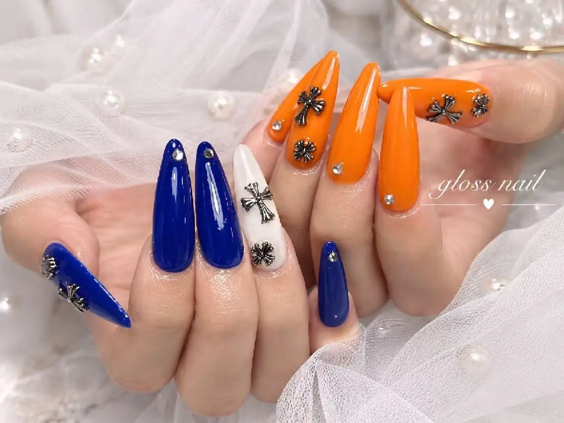 ネイル アヤカ☘️Gloss nailのネイルデザイン