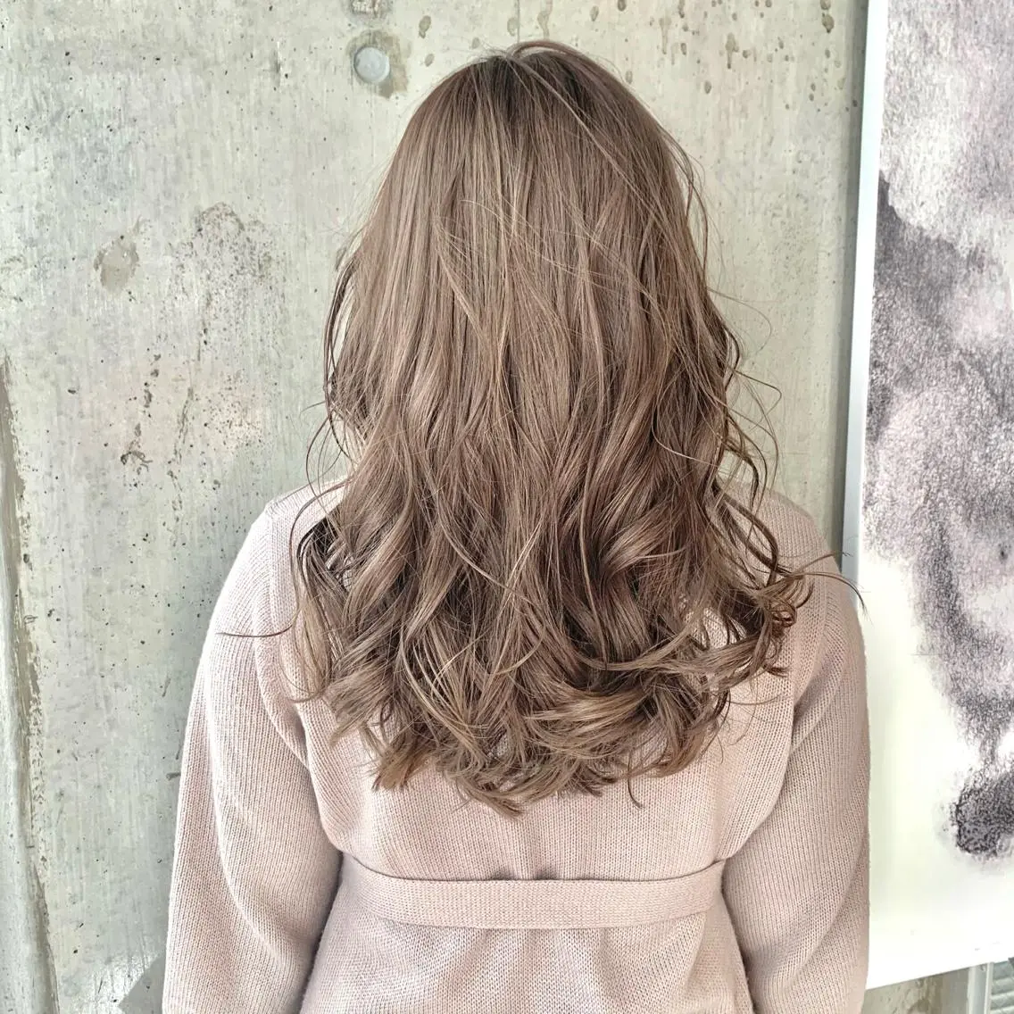 ロング アッシュ 外国人風カラー ハイライト 髪質改善 韓国風ヘア カット ヘアカラー トリートメント Lino by hoNuaのヘアスタイル
