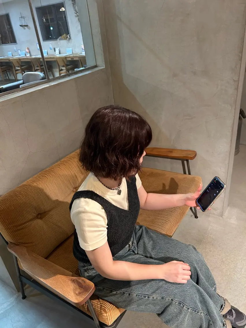 ミディアム カラー ラベンダーカラー 朝岡 真夕のヘアスタイル