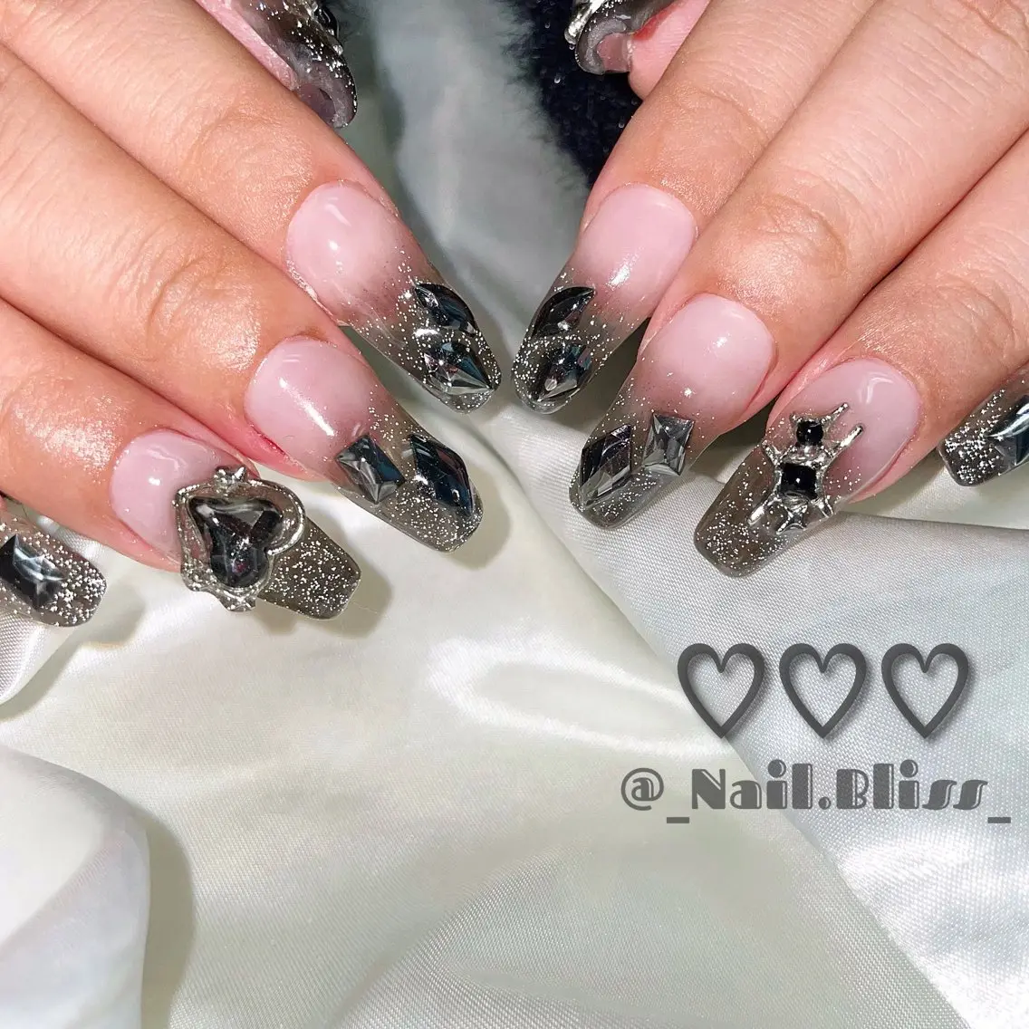 ネイル フラッシュネイル 持ち込み ハンドネイル NAIL BLISSのネイルデザイン