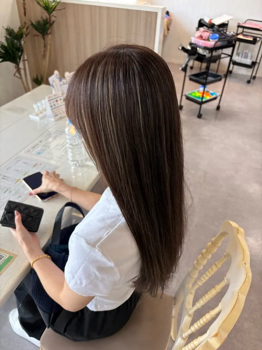 ロング 高橋 真歩のヘアスタイル