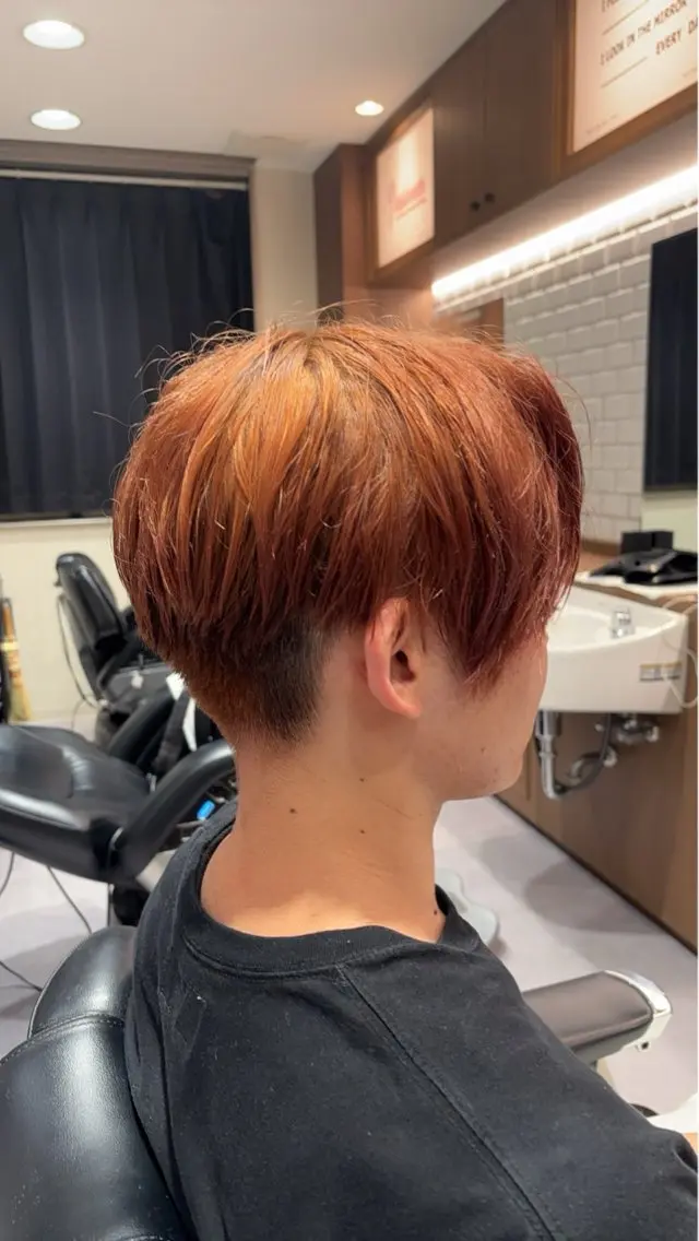 ショート メンズ センターパート ツーブロック 今崎 智子のヘアスタイル