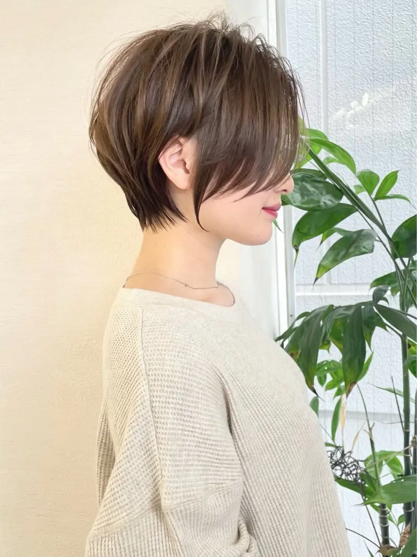 ショート カラー カット ヘアカラー ショート ボブ ロンド　エメのヘアスタイル