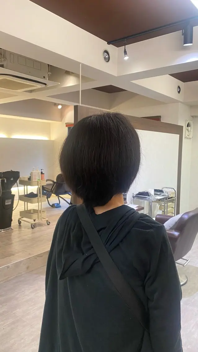 ショート カラー Higashi Chiyamiのヘアスタイル