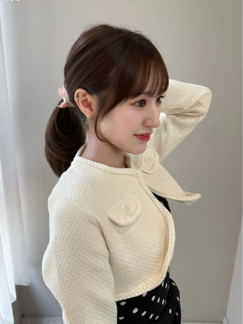 ミディアム 顔周りカット レイヤーカット カット トリートメント 上之浦 咲那のヘアスタイル