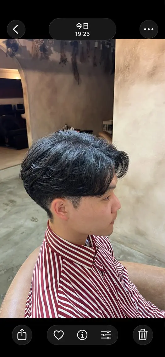 ミディアム パーマ 秋葉 玲唯のヘアスタイル