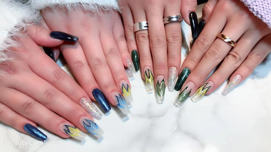 ネイル salon de Tiaraのネイルデザイン