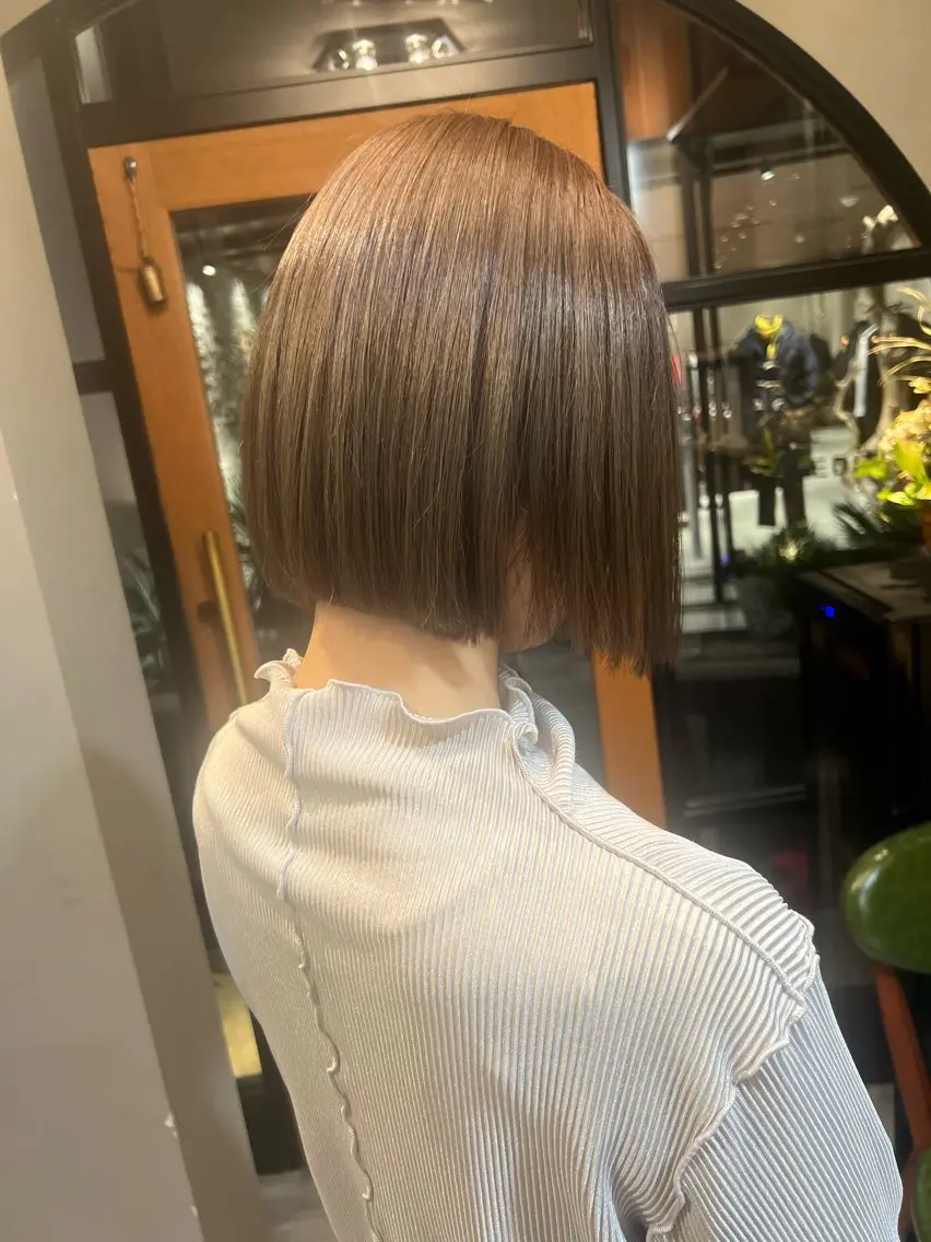 ショート カラー 切りっぱなしボブ ボブ カット ヘアカラー トリートメント 神戸ボブ✂️ ioe三宮/田 伸佳のヘアスタイル