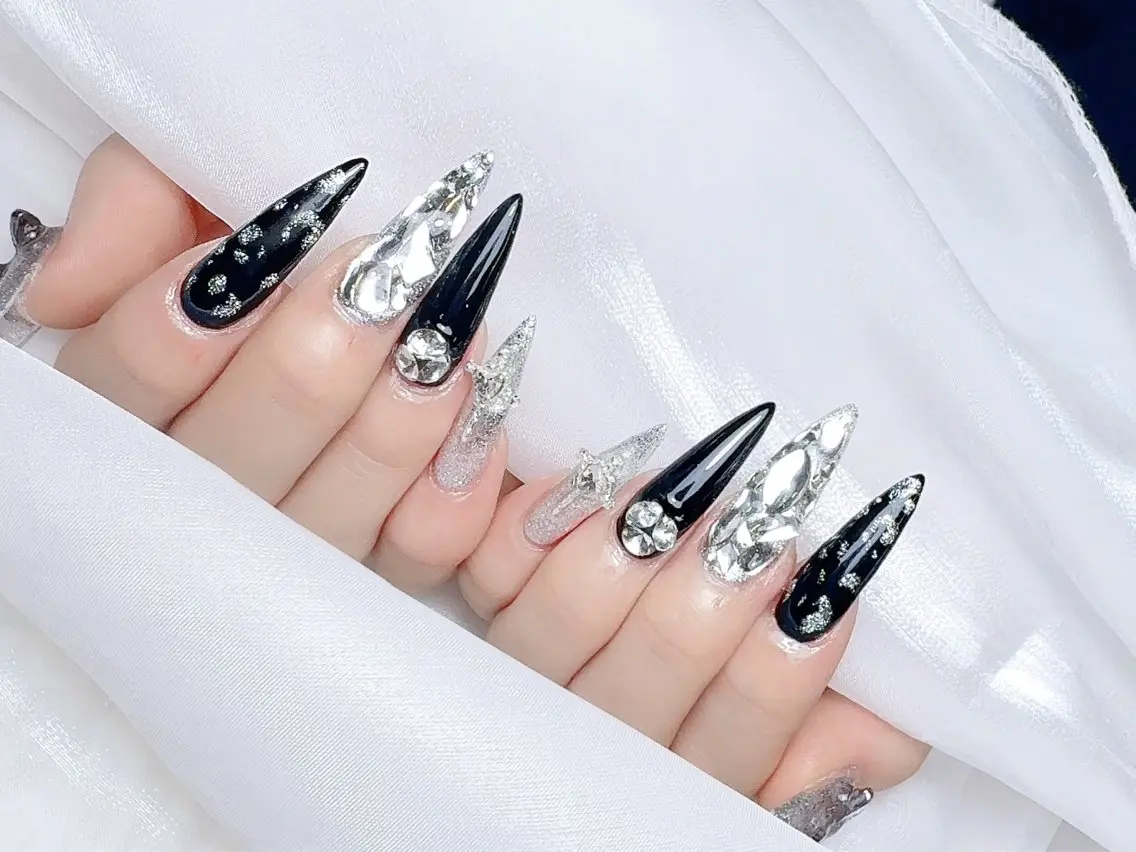 ネイル ハンドネイル 🎀M nails✨ ビューティーのネイルデザイン