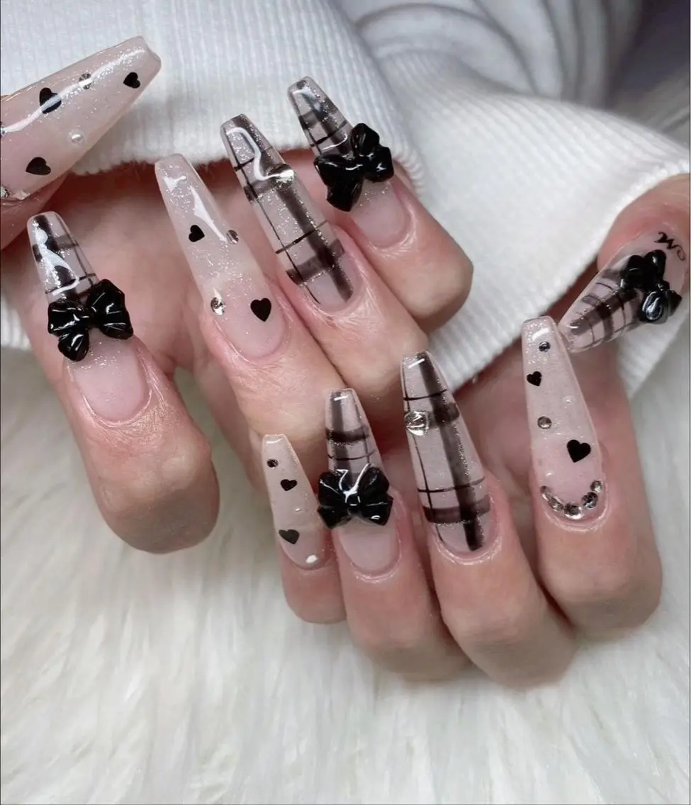 ネイル フレンチネイル キラキラネイル 韓国ネイル シンプルネイル ワンホンネイル ハンドネイル MEI Nailのネイルデザイン