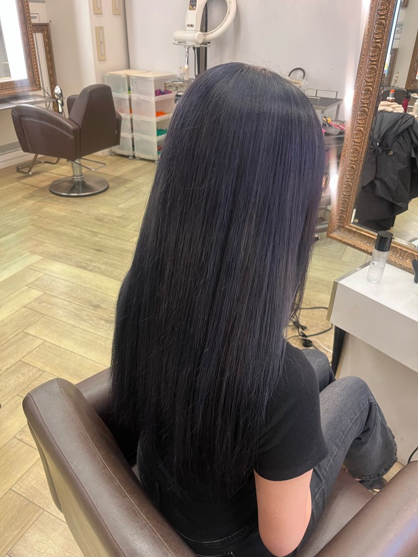 カラー 黒髪 ブルーカラー ブルーブラック ヘアカラー トリートメント ブリーチカラー募集 合澤のヘアスタイル