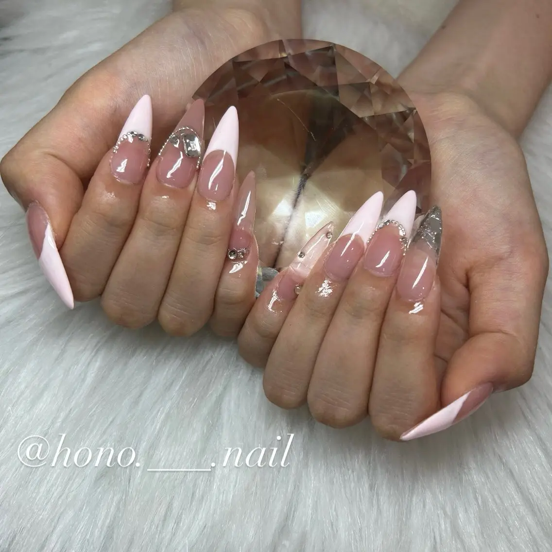 ネイル NailSalo AriuMのネイルデザイン
