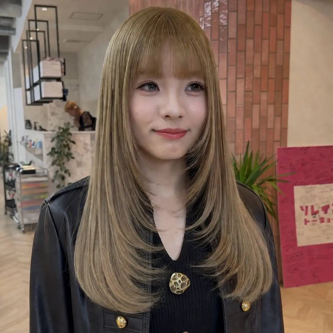 ロング カラー カット ヘアカラー トリートメント 柔らかいbeige ¦韓国¦🩰マユ🩰のヘアスタイル