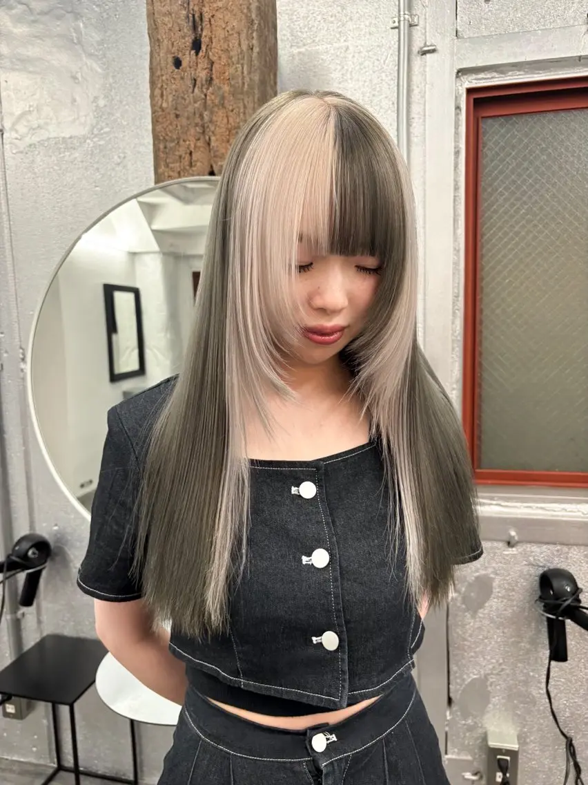 ロング カラー ヘアアレンジ ベージュカラー デザインカラー グレージュ オリーブグレージュ オリーブグレー カット 縮毛矯正 ハッシュカット/ 韓国ヘア☽⋰mahoのヘアスタイル