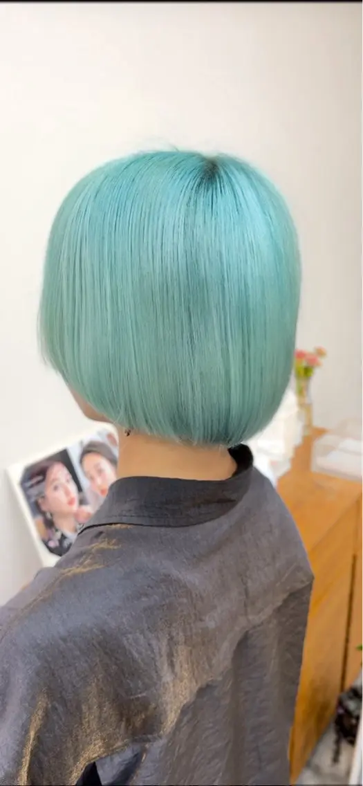 ショート カラー エメラルドグリーン ヘアカラー acca 深見隼斗のヘアスタイル