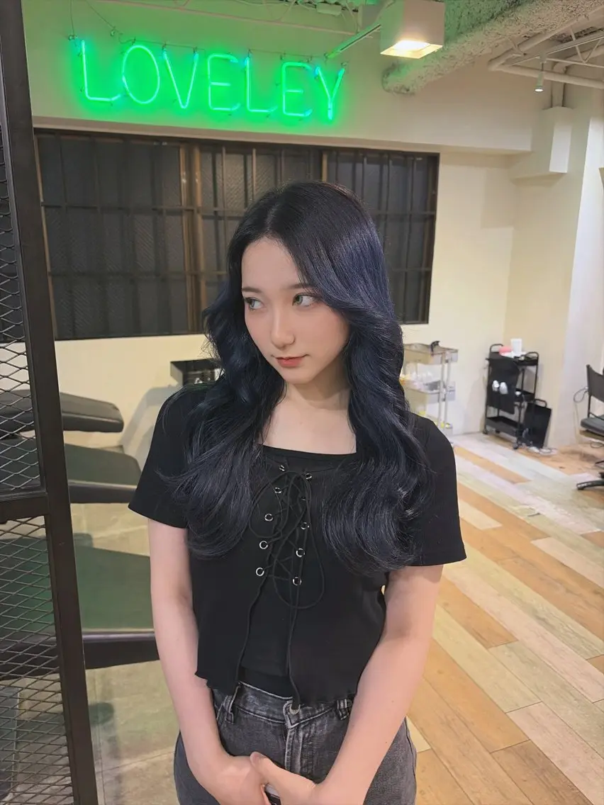 ロング 💜🦋 COCONA🦋💜のヘアスタイル