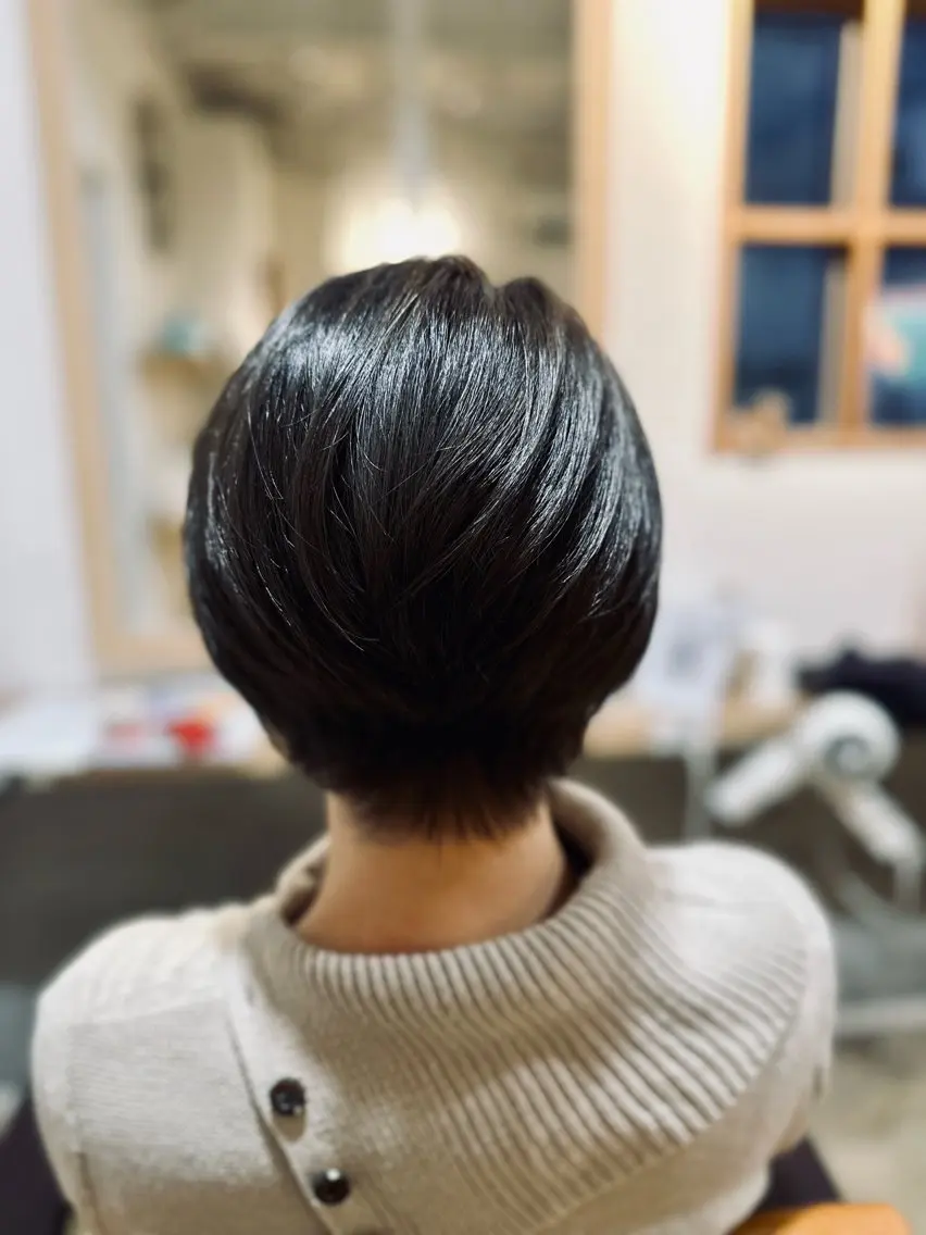 ショート カット ヘアカラー 石井 寛司のヘアスタイル