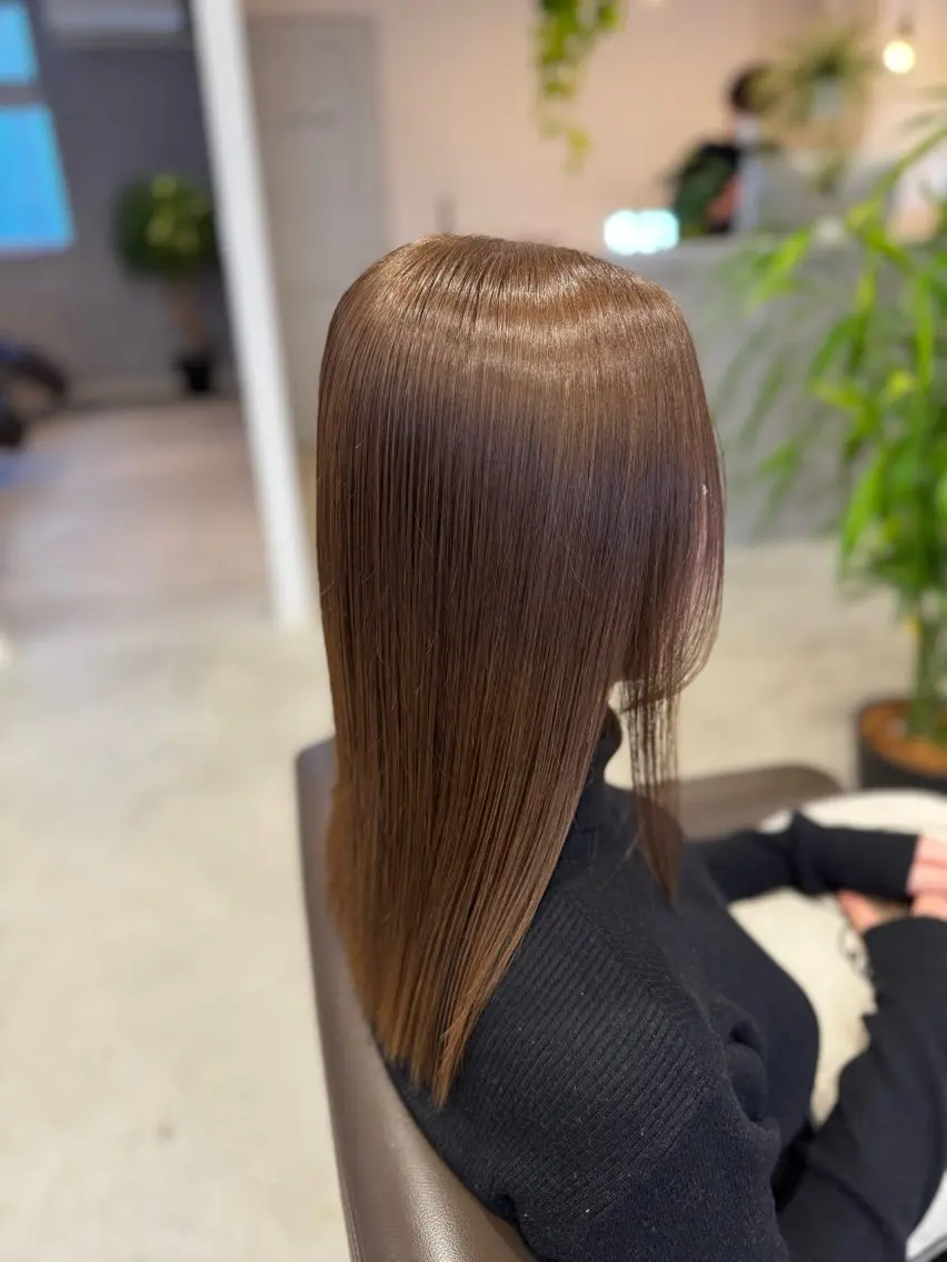 ロング カラー アッシュ オリーブアッシュ カット ヘアカラー トリートメント サイトウ ヒトミ 【メイヘア】のヘアスタイル