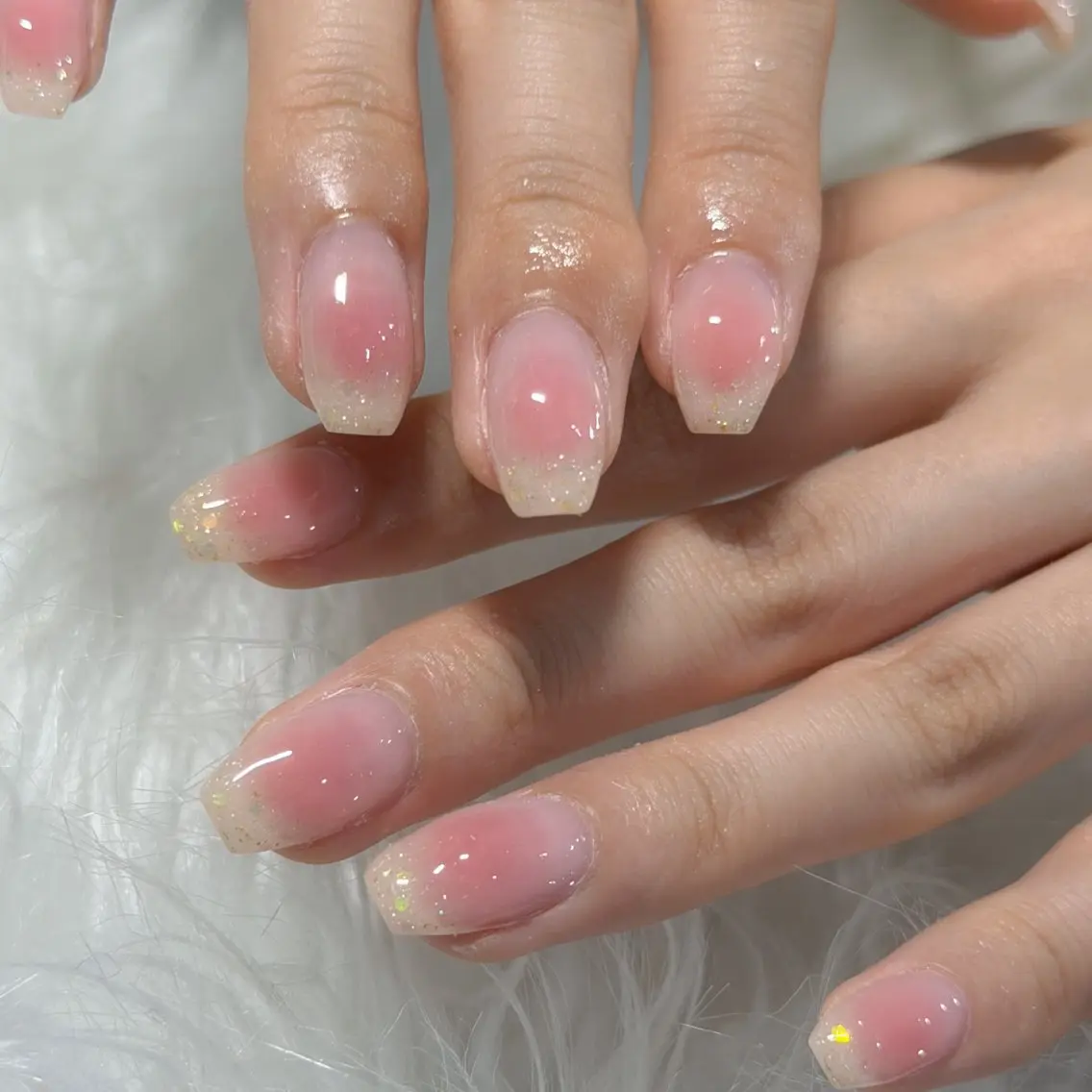 ネイル ハンドネイル フットネイル LAVISH nanamiのネイルデザイン