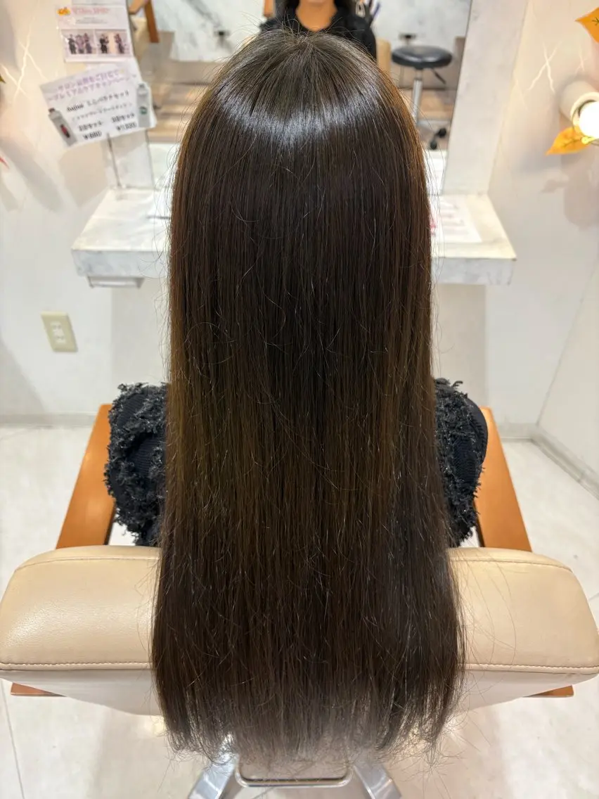 ロング カラー ヘアカラー 新庄 雪乃のヘアスタイル