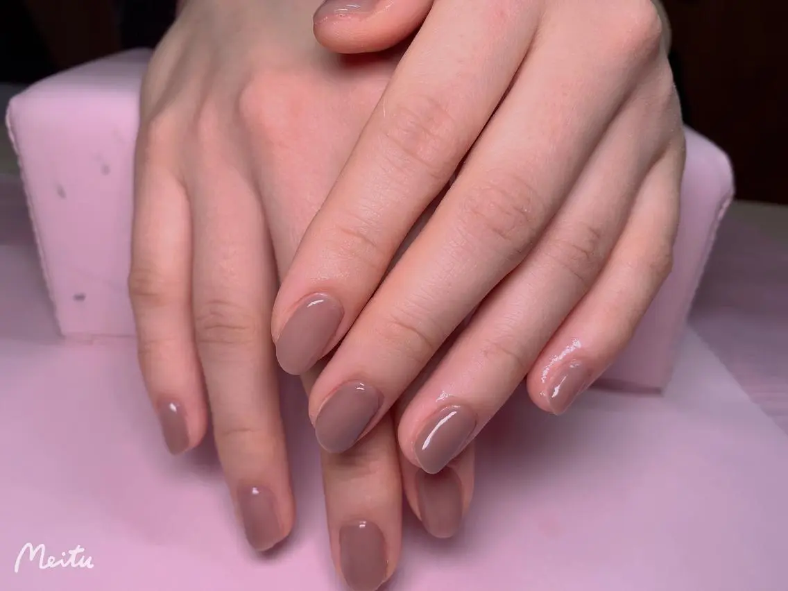ネイル miu miuのネイルデザイン