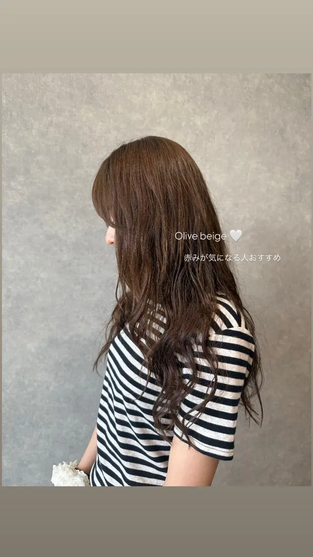 ロング カラー ブリーチ 透明感カラー ブリーチなしカラー オリーブカラー オレンジ 山路 望花のヘアスタイル