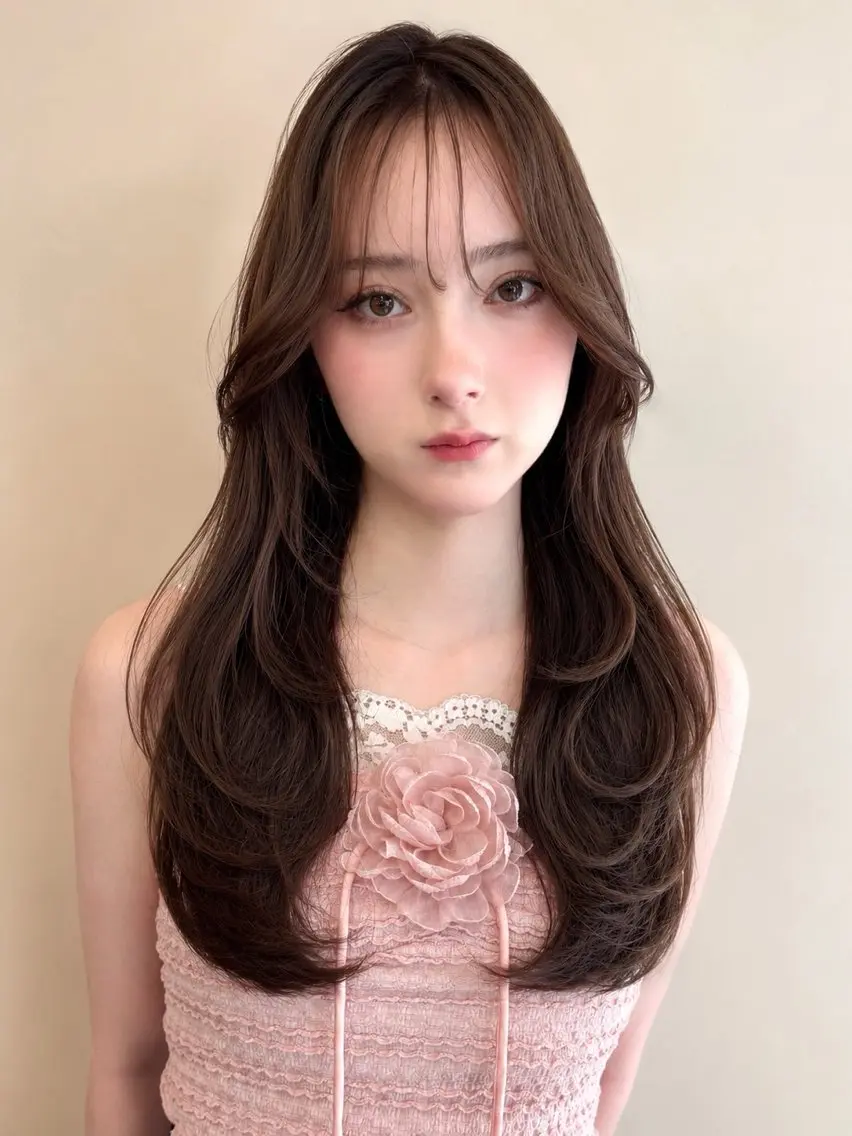 ロング カット ヘアカラー トリートメント 優李 ゆうりのヘアスタイル