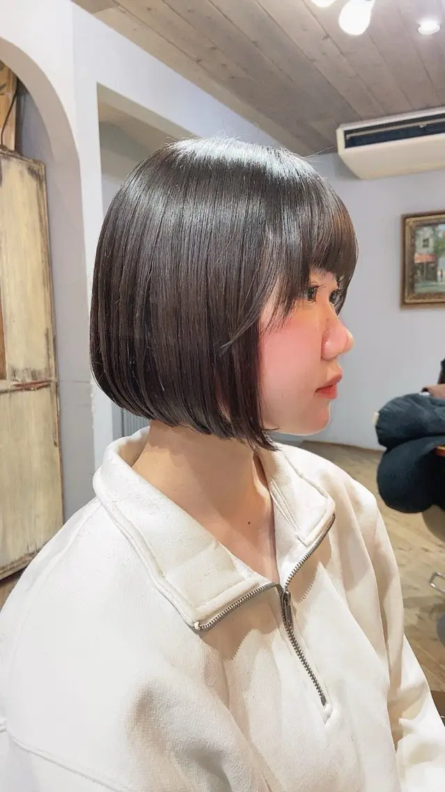 ショート 切りっぱなしボブ ボブ ホシヤ ナオのヘアスタイル