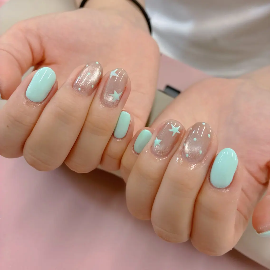 ネイル ハンドネイル ハンドケア DuLi Blinkのネイルデザイン