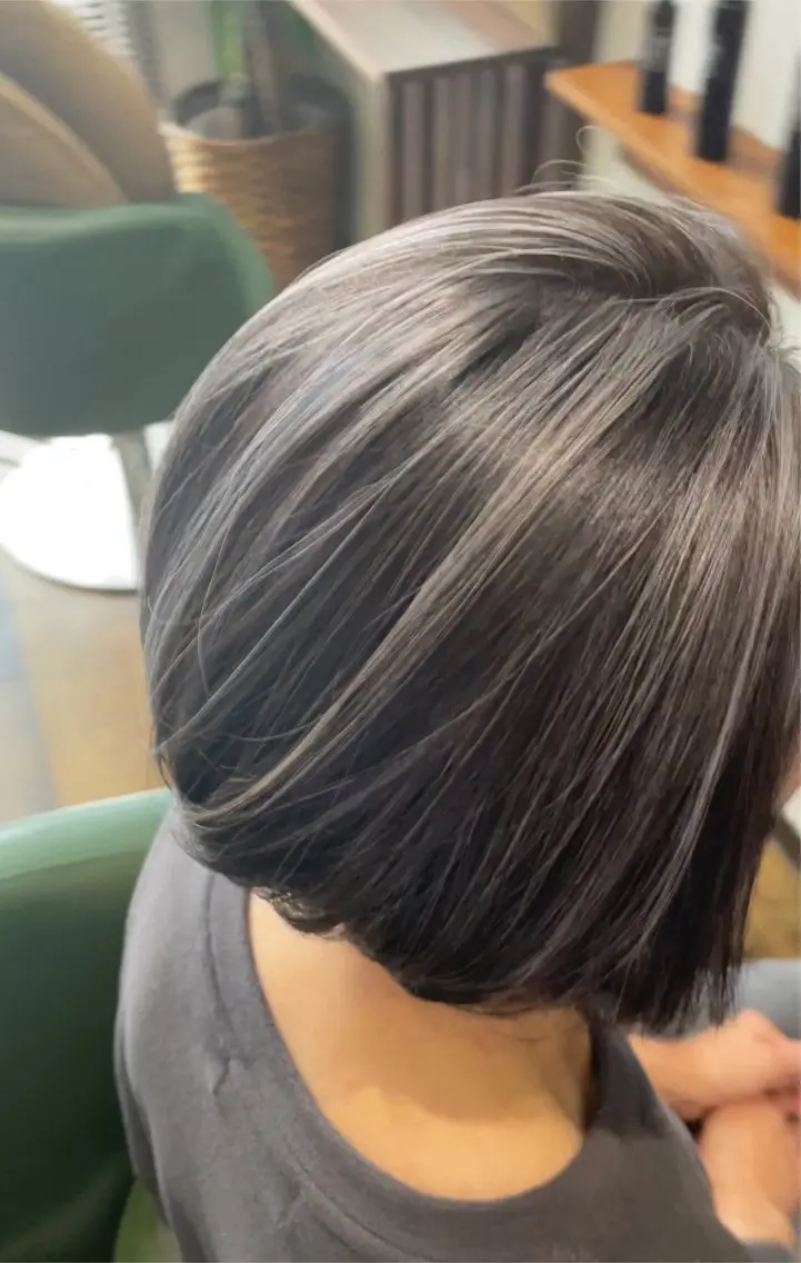 ショート カラー ハイライトカラー シルバー ハイライト カット ヘアカラー トリートメント 白髪ぼかし ハイライト専門/大嶋のヘアスタイル