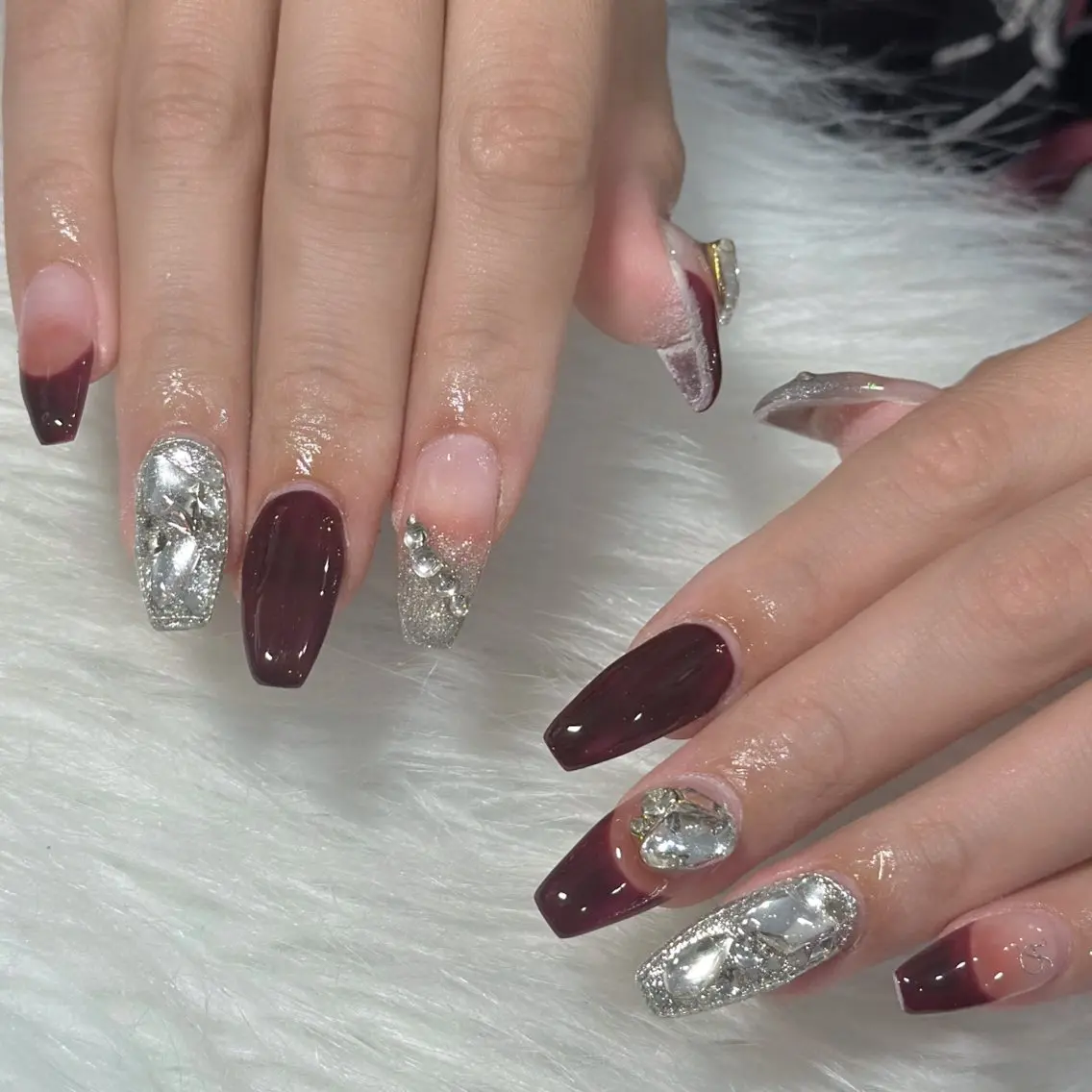 ネイル ハンドネイル フットネイル LAVISH nanamiのネイルデザイン