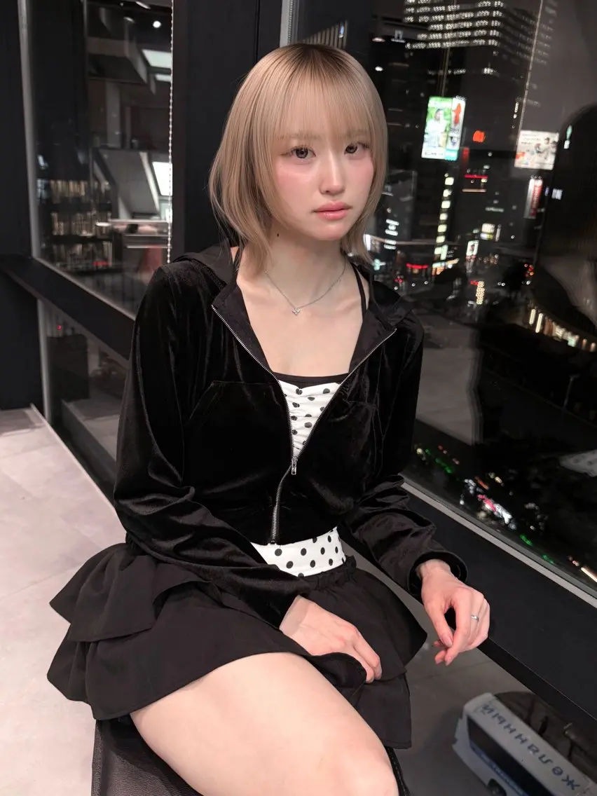 ロング カラー ブリーチ ダブルカラー ハイトーンカラー イルミナカラー ブリーチなしカラー ヘアカラー トリートメント 表参道/透明感カラー 韓国ヘア長田雄希のヘアスタイル