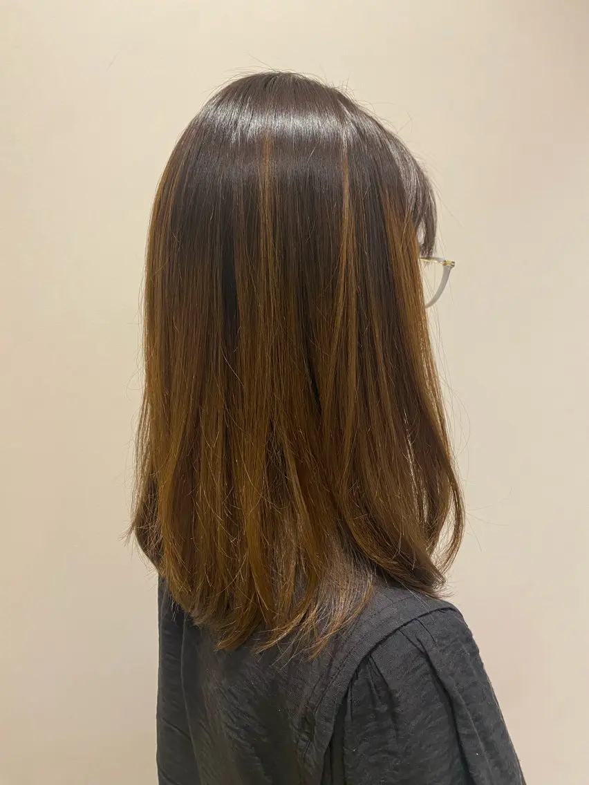 セミロング カラー カット ヘアカラー トリートメント 🌹艶髪カラー🌹 津田晴加【西荻窪】のヘアスタイル