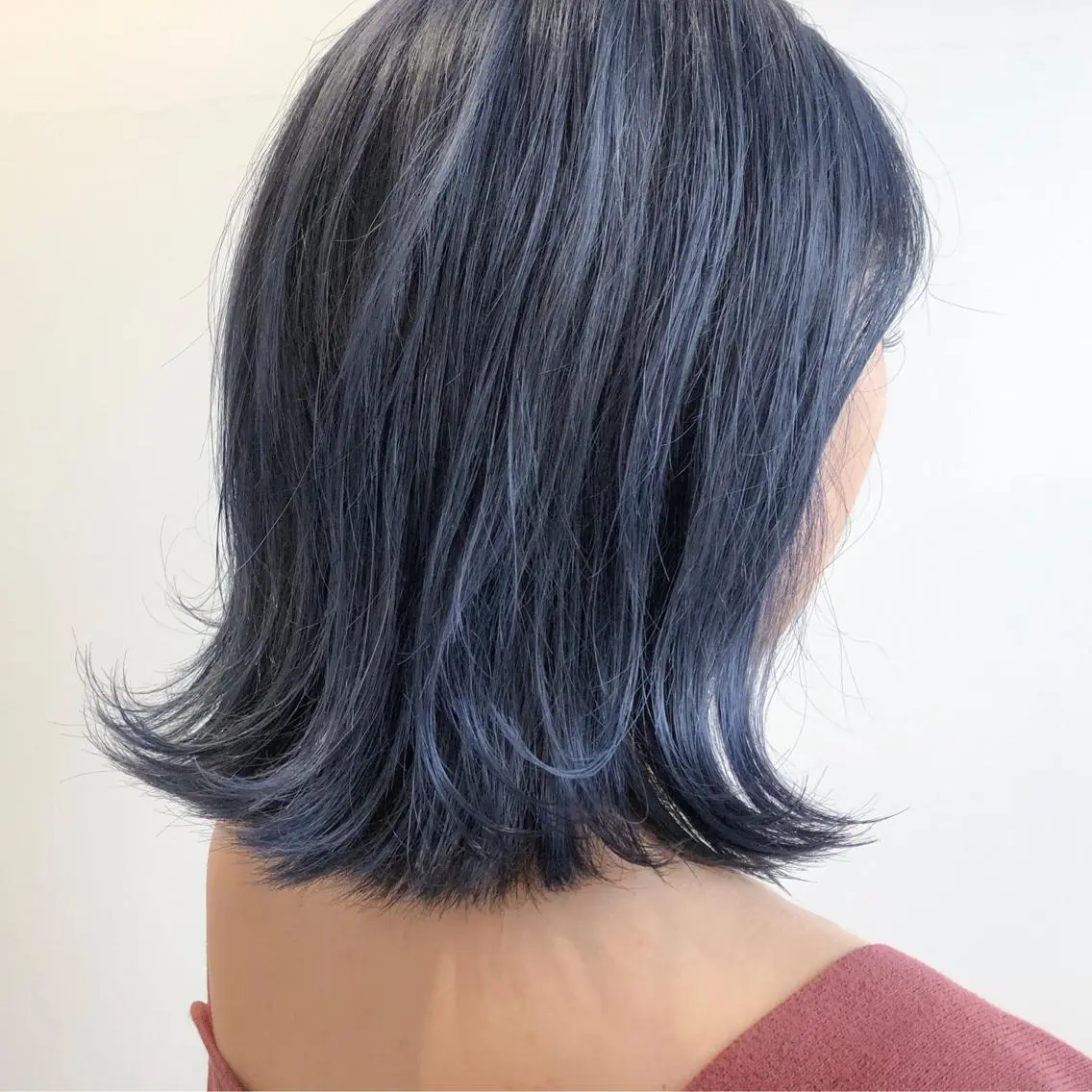 ショート カラー ネイビーカラー カット ヘアカラー 尾籠 美幸 （オゴモリ ミユキ）のヘアスタイル