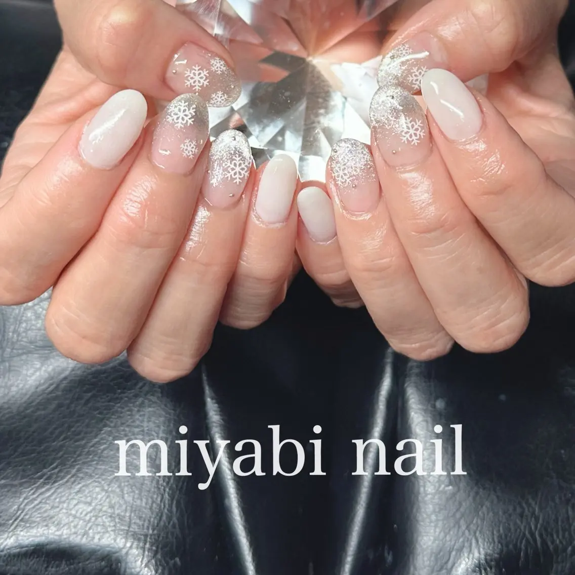 ネイル アートネイル ジェルネイル グラデーション キラキラネイル 韓国ネイル ハンドネイル miyabi nail 桂川駅近くのネイルデザイン