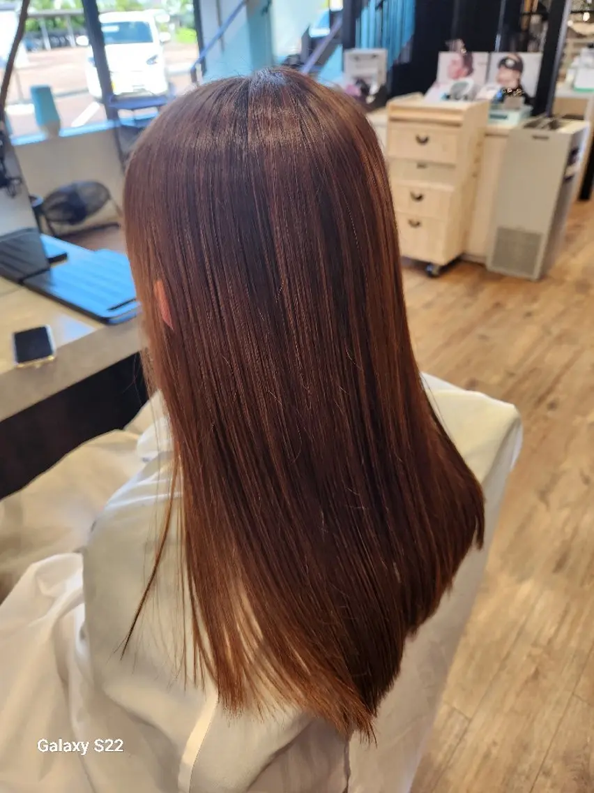 ロング 縮毛矯正 橘 莉穂のヘアスタイル