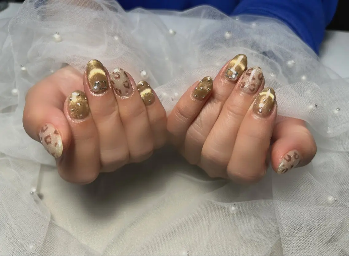 ネイル ハンドネイル 佐藤 友里絵のネイルデザイン
