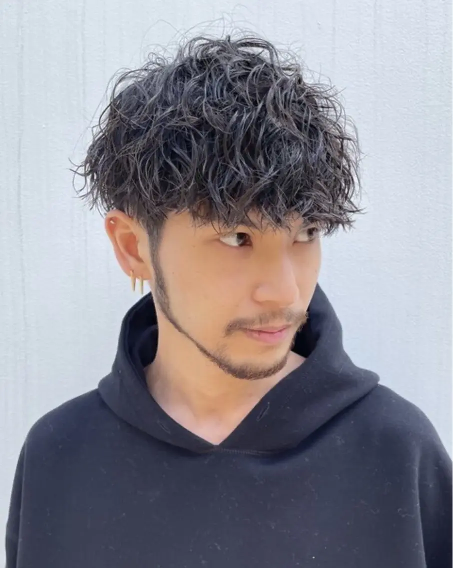 パーマ メンズ 中谷海里/フェザー パーマ/スパイキーのヘアスタイル