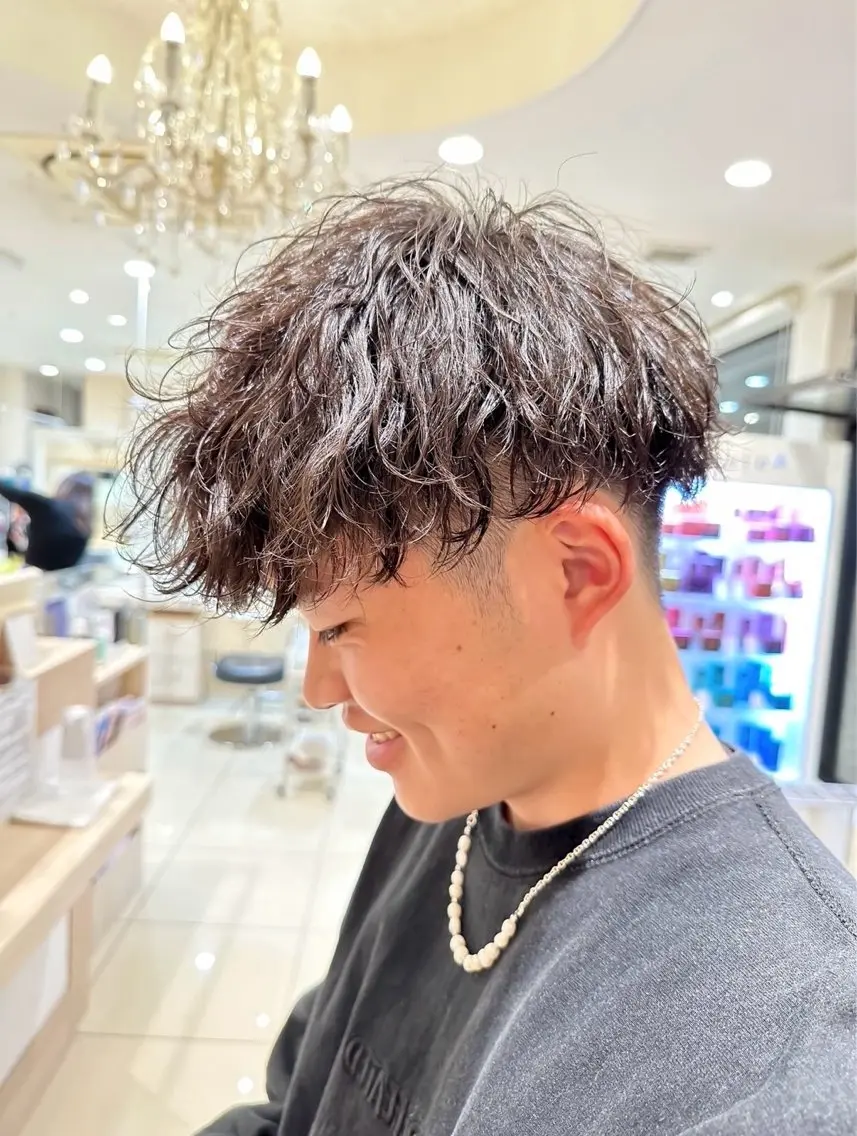 パーマ メンズ メンズパーマ 波巻きパーマ 髪質改善/縮毛矯正 /菊島樹希のヘアスタイル
