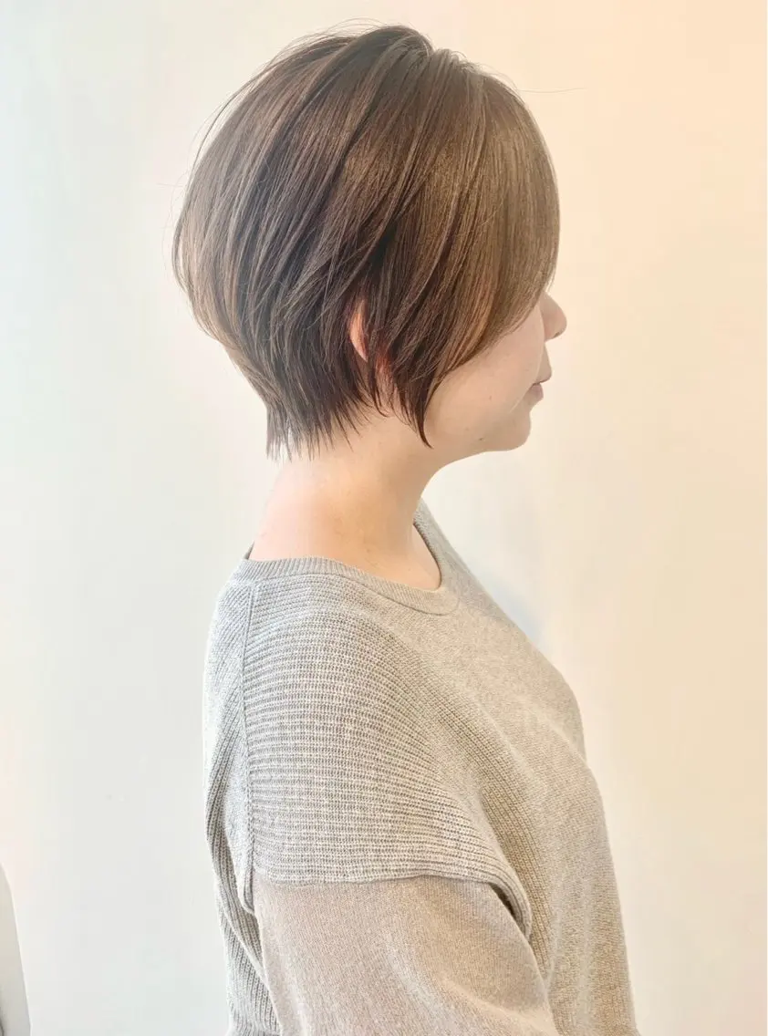 ショート カラー カット ヘアカラー ⭐️小顔ショート⭐️ 大鷲拓海のヘアスタイル