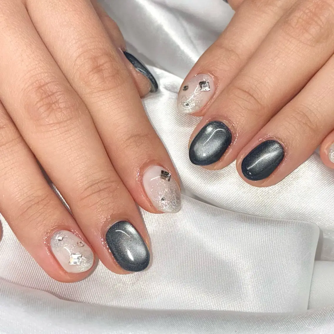 ネイル ジェルネイル マグネットネイル ハンドネイル Nail ヌシん家 AKANEのネイルデザイン