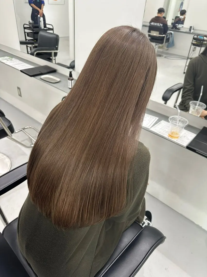 セミロング 縮毛矯正 トリートメント ダブルカラー/レイヤ ー新潟駅/谷口大海のヘアスタイル