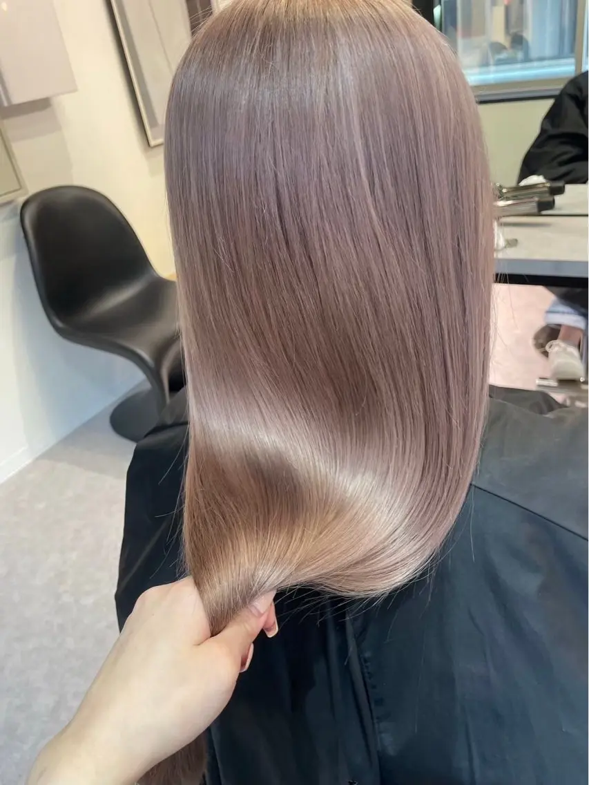 ミディアム カラー ベージュカラー ブロンド ダブルカラー ハイトーンカラー ピンクカラー ヘアカラー トリートメント カットモデル様無料 💎saaya💎のヘアスタイル