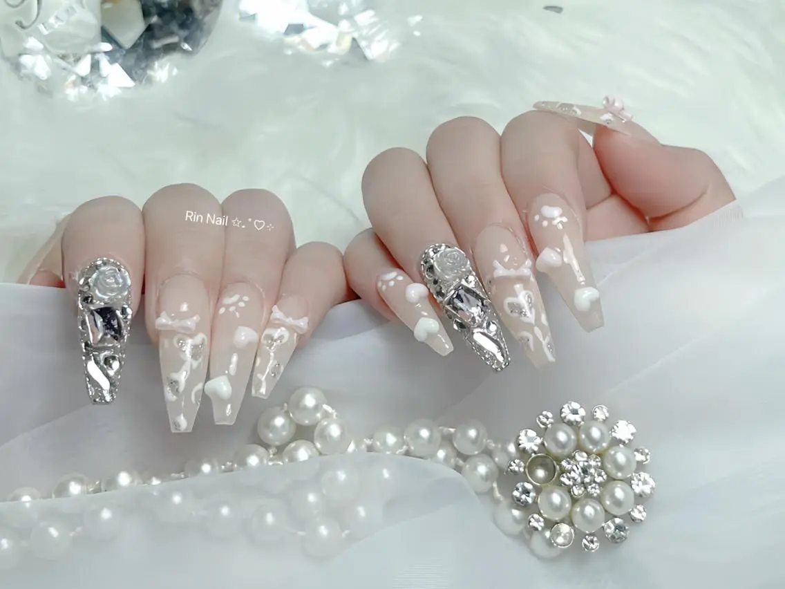 ネイル べっ甲ネイル チークネイル フラッシュネイル フラワーネイル フットネイル ハンドネイル Rin Nail Shinokuboのネイルデザイン
