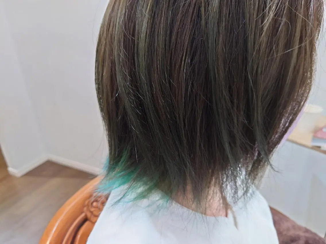 ショート カラー アディクシーカラー ケアカラー ヘアカラー 伊藤 新のヘアスタイル